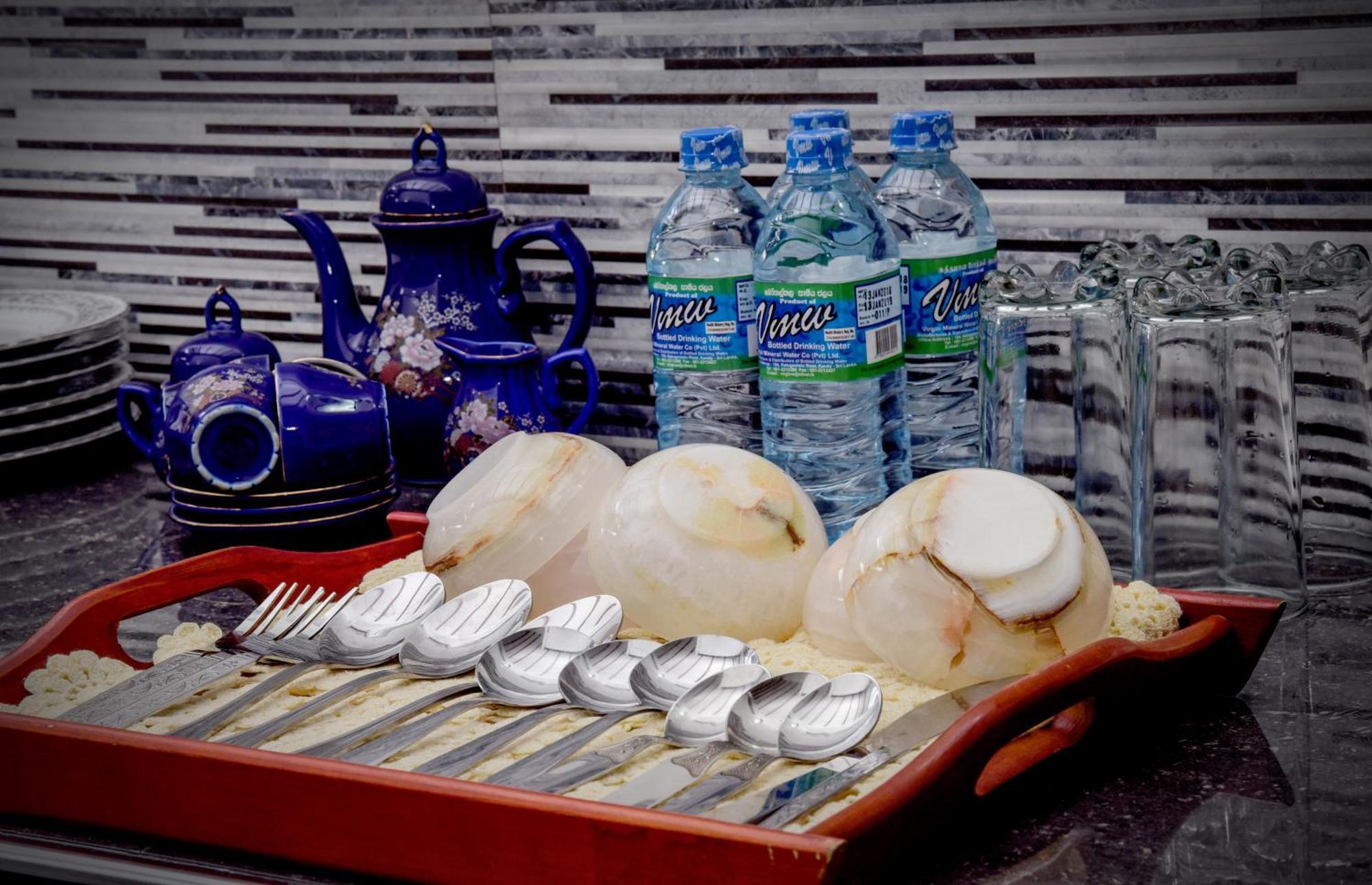 Saru Holiday Apartment - Upto 6 Guests Kandy Ngoại thất bức ảnh