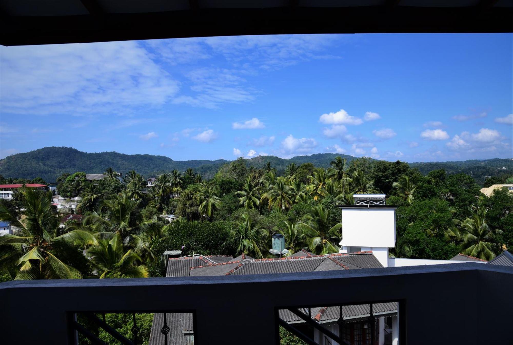 Saru Holiday Apartment - Upto 6 Guests Kandy Ngoại thất bức ảnh